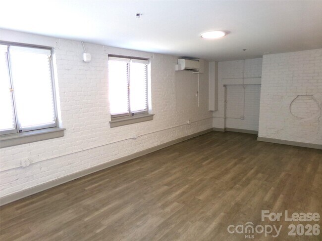 Building Photo - 197 N 2nd St