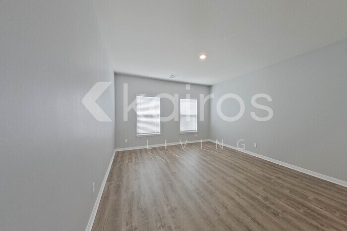 Building Photo - 825 NW 4th St