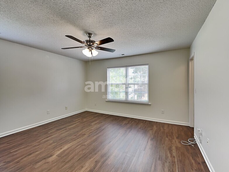 Building Photo - 3100 Marcony Way