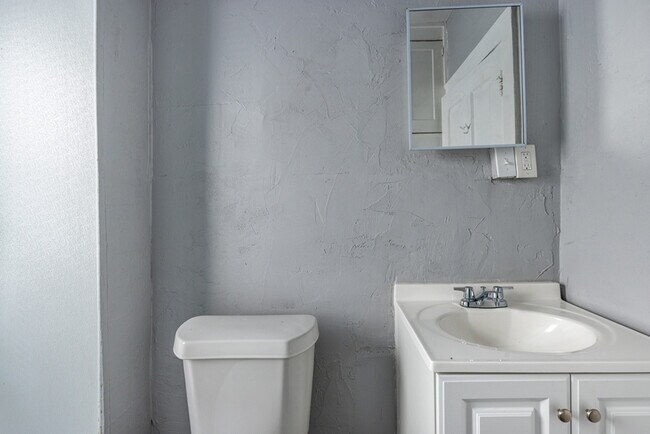 Building Photo - 438 E 152nd St