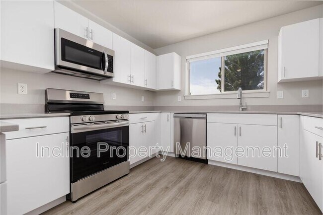 Building Photo - 6159 Winding Wy