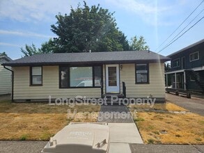 Building Photo - 911 NW 27th St