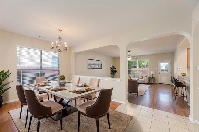 Building Photo - 3720 Pine Needle Cir