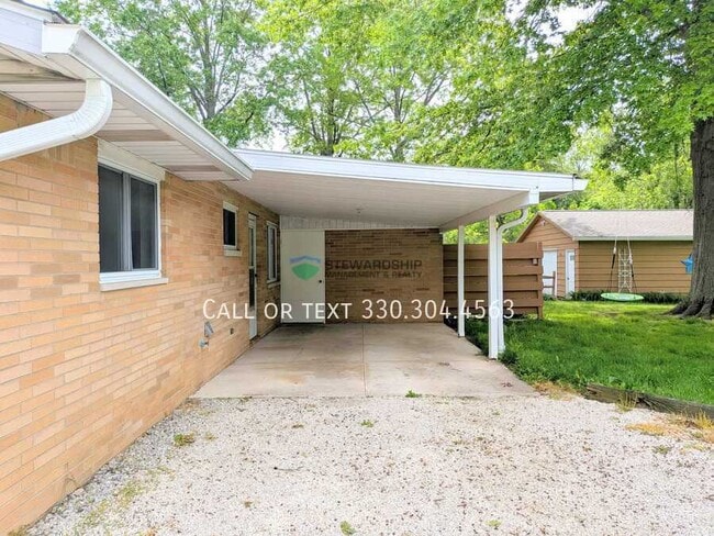 Building Photo - 3302 Highland Park NE