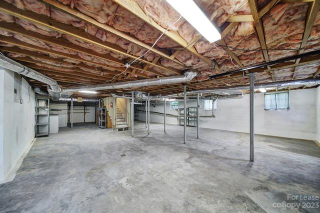 Building Photo - 305 E Catawba Dr