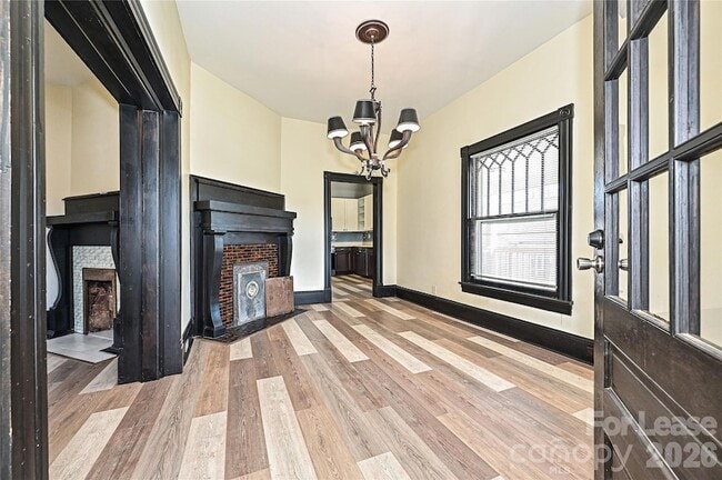 Building Photo - 1204 S Salisbury Ave