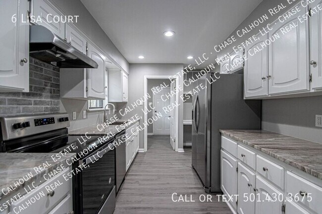 Building Photo - 6 Lisa Ct