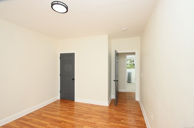 Building Photo - 62 Whitney St