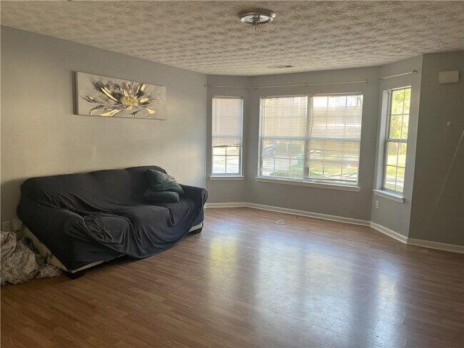 Building Photo - 3090 Fields Dr