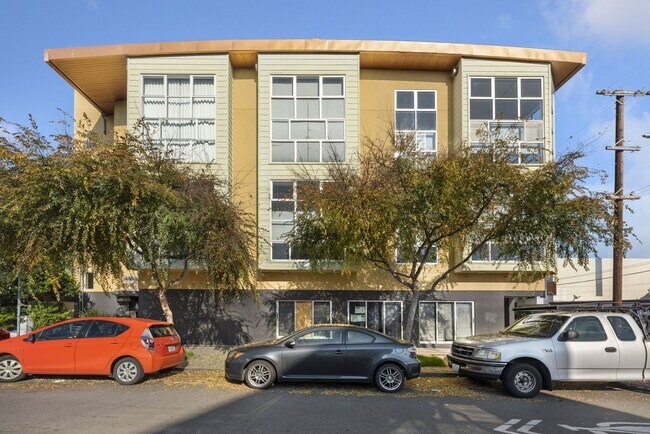 Building Photo - 2900 22nd St