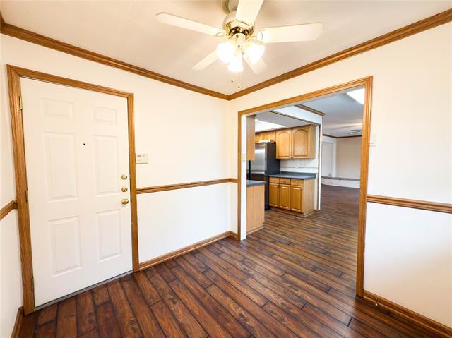 Building Photo - 8636 Strathmore Dr