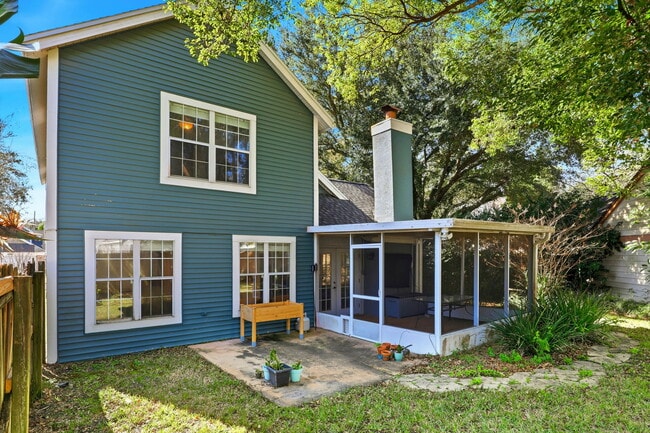 Building Photo - 2801 Donaldson Dr