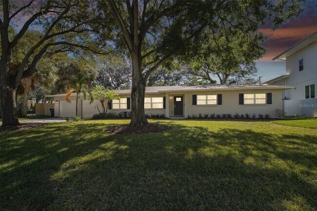 Building Photo - 4802 W Longfellow Ave