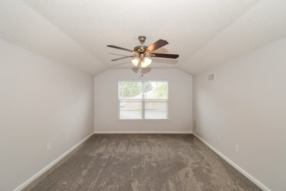 Building Photo - 14139 Crestwick Dr W