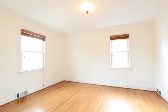 Building Photo - Welcome Home!