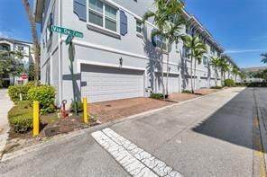 Building Photo - 1295 Vía De Fossi