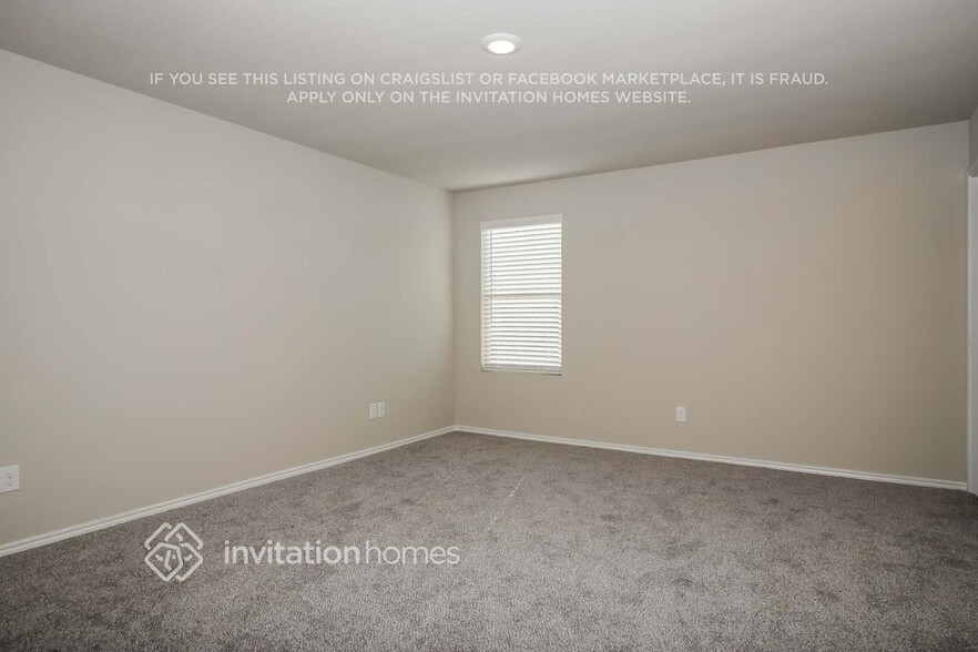 Building Photo - 5735 Leon Pl