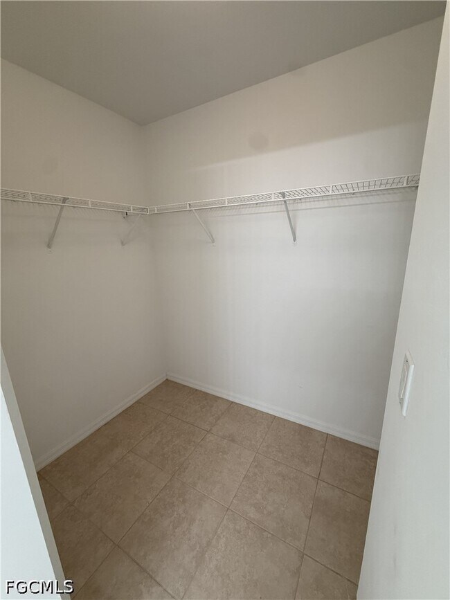 Building Photo - 15603 Spring Line Ln