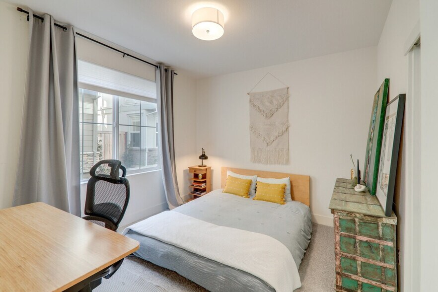 Building Photo - 37523 Sand Drift Rd