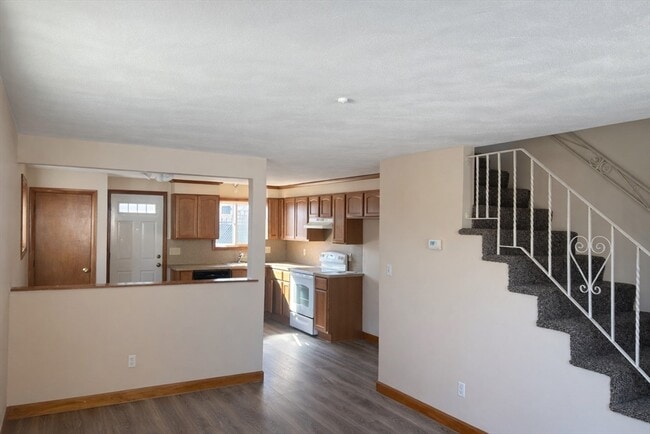 Building Photo - 116 Tileston St