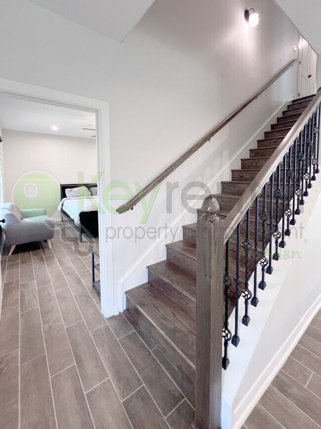 Building Photo - Beautiful 4-bed/3.5 bath Home in Edinburg
