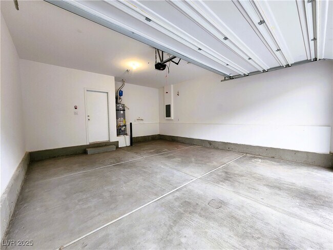 Building Photo - 25 Barbara Ln