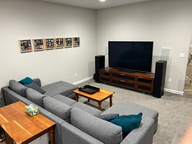 Building Photo - Incredible 4-bedroom Family Home with Fine Finishes and Private Spaces