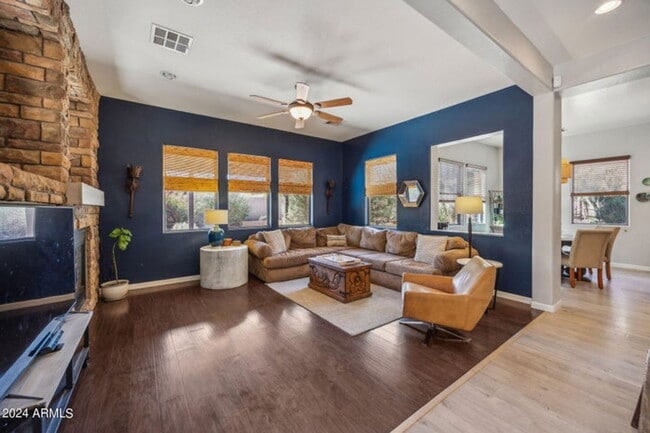 Building Photo - 18225 W Paseo Way