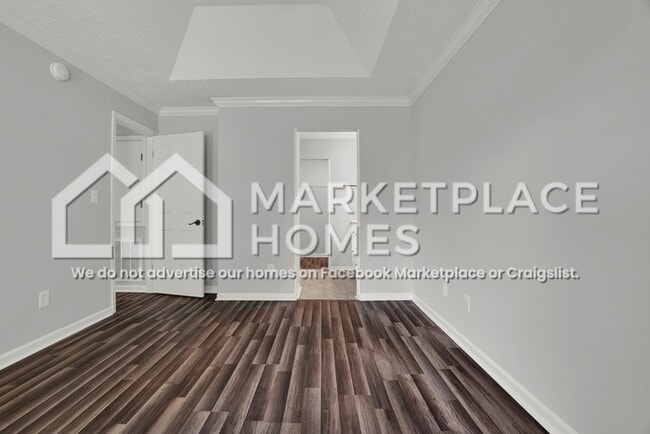 Building Photo - 8513 English Oak Loop