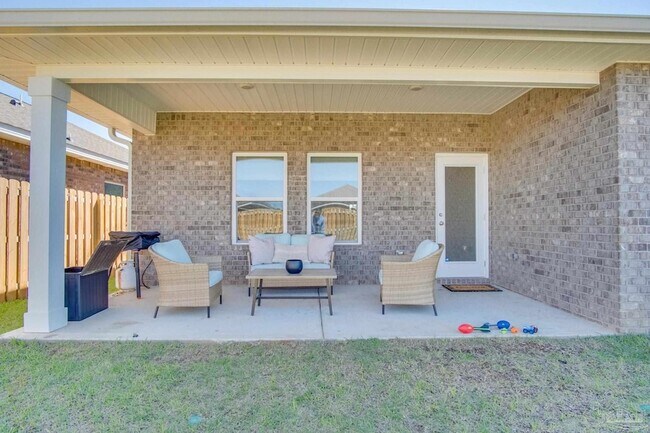 Building Photo - 8130 Fir Tree Dr