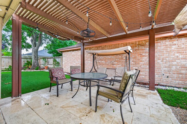Building Photo - 14222 Stokesmount Dr