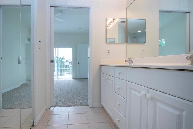 Building Photo - 7117 Strand Cir