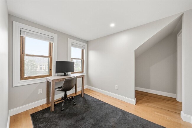 Building Photo - 309 Hillside Ave
