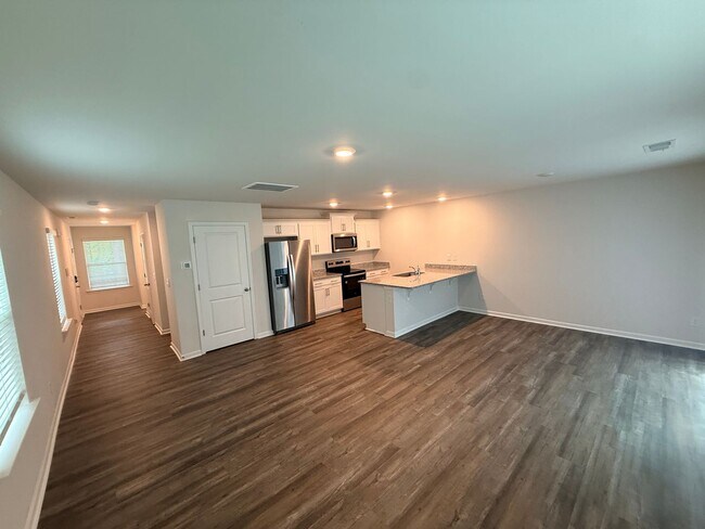 Building Photo - 5167 Hyrule Dr
