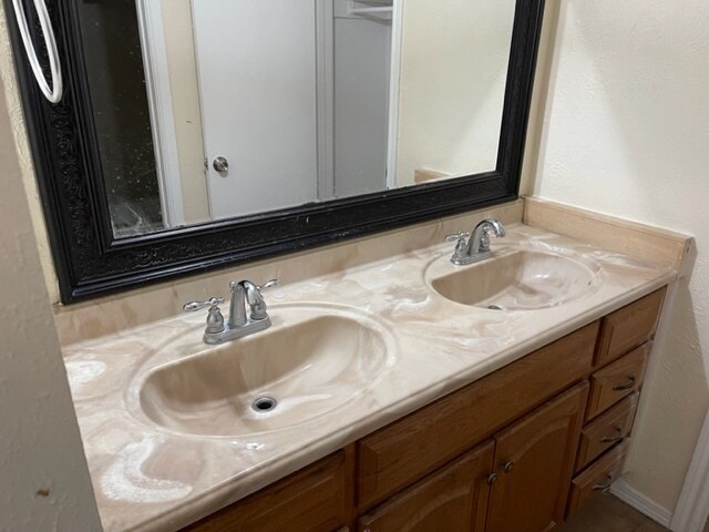Building Photo - 4022 Walnut Park Cir