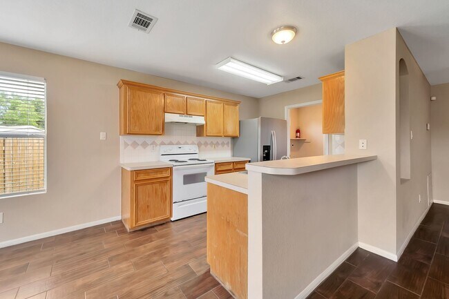 Building Photo - 4608 Indigo Dr
