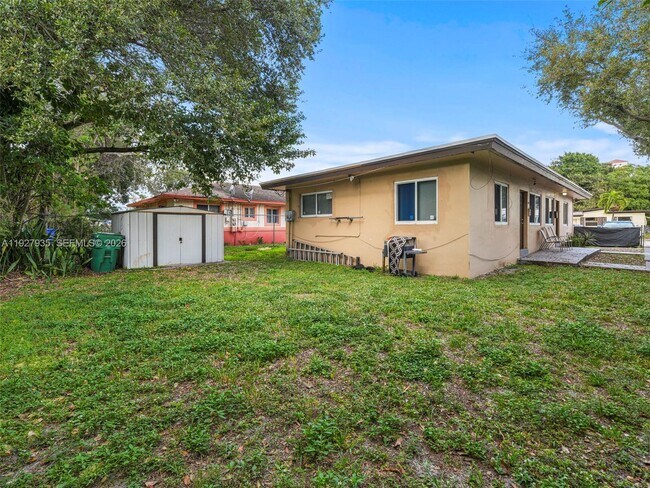 Building Photo - 1460 NW 52nd St