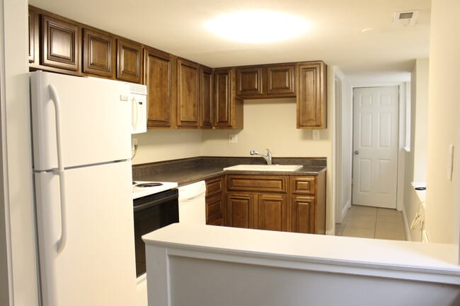 Interior Photo - z-103125-Vanderbilt Place E 42nd