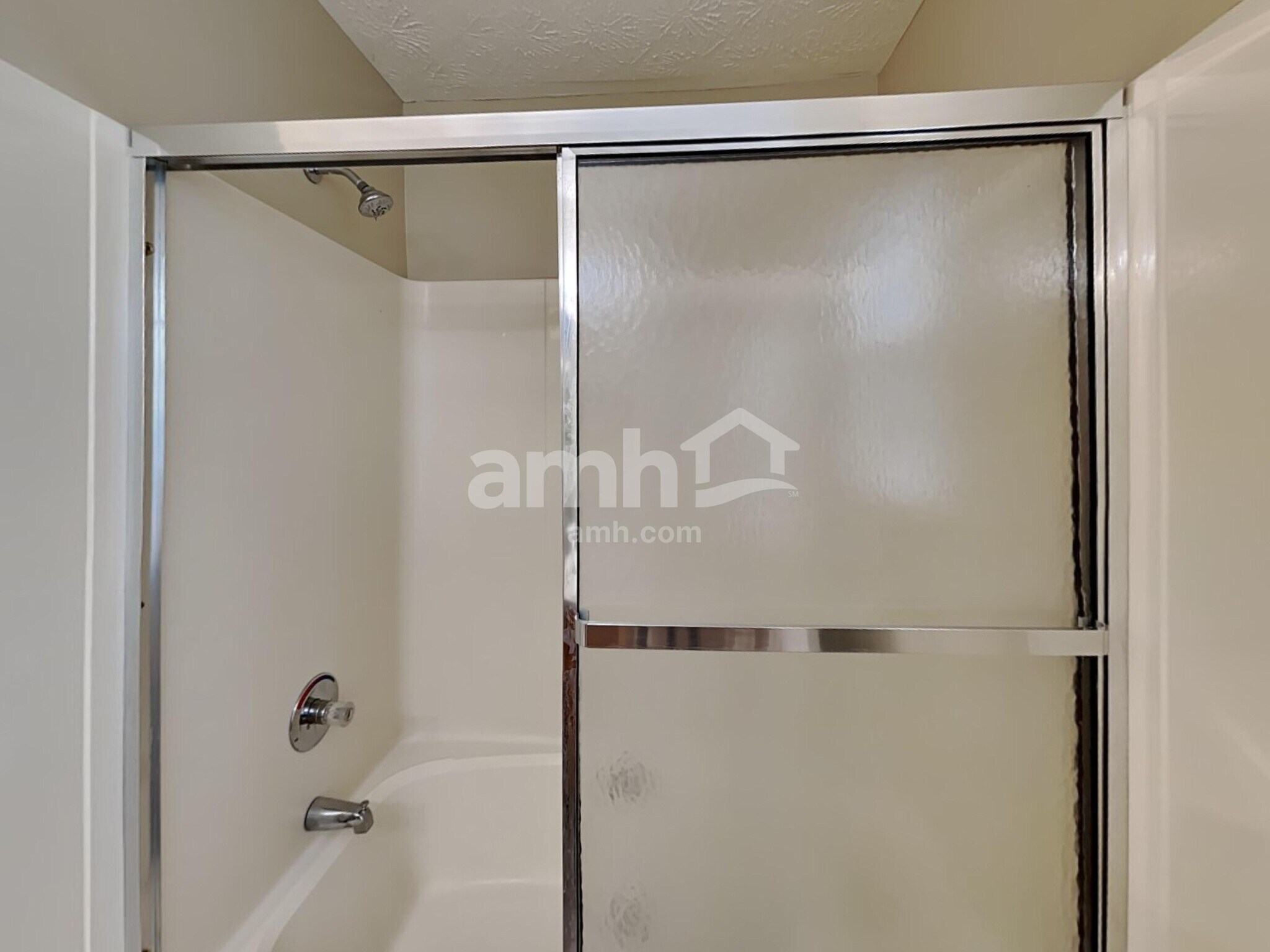 Building Photo - 446 Thornbrooke Dr