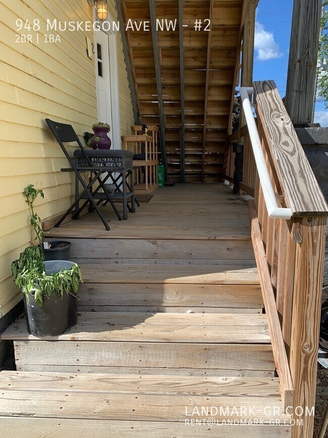 Building Photo - 948 Muskegon Ave NW