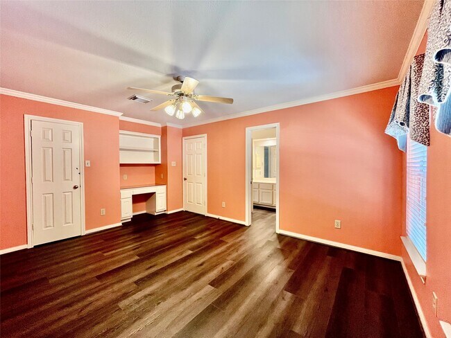 Building Photo - 3823 Elkins Rd