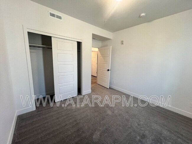 Building Photo - 543 S 1020 W