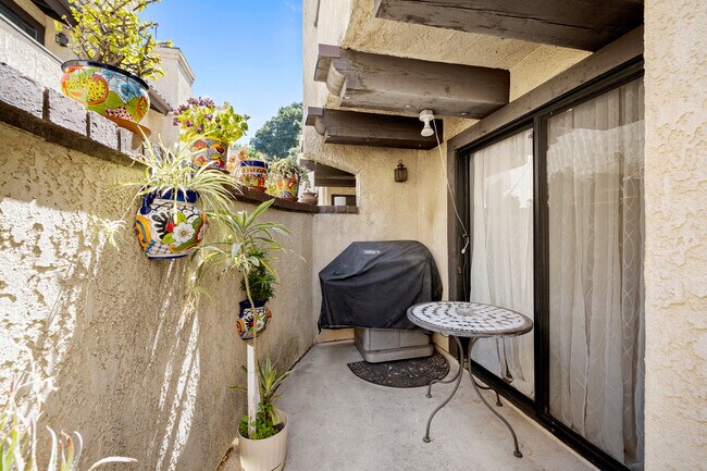 Building Photo - 3924 Park Pl