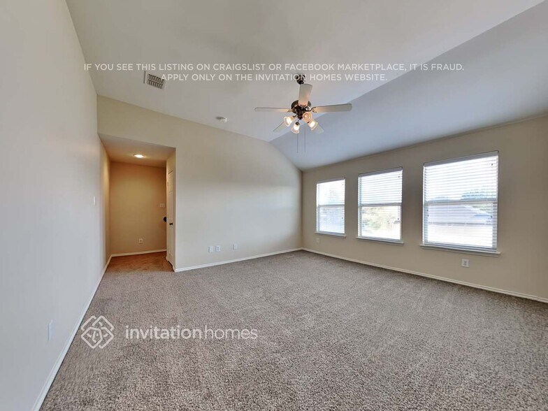 Building Photo - 12412 Sunrise Dr