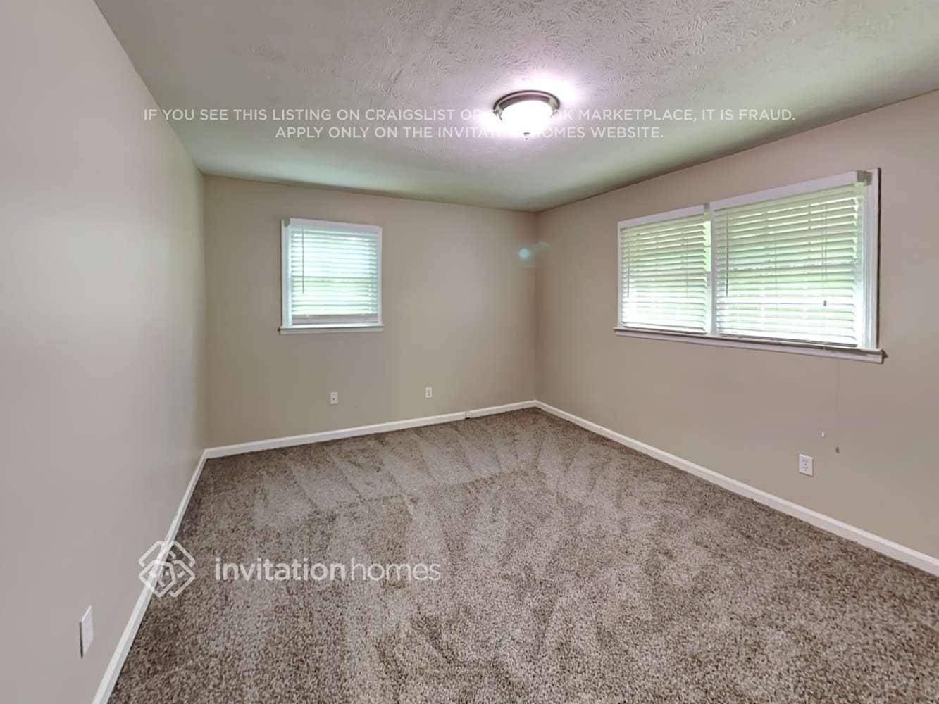 Building Photo - 5675 Elmtree Dr