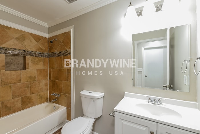 Building Photo - 3838 Willow Wood Way NW