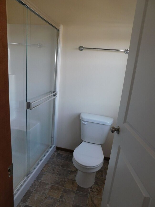 Building Photo - Gilkey 425,LLC#10