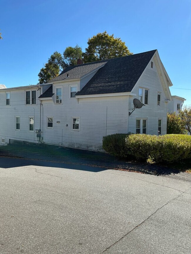 Primary Photo - 153 Northern Ave