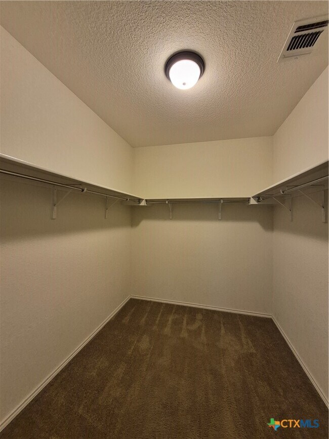 Building Photo - 1492 Jordan Crossing