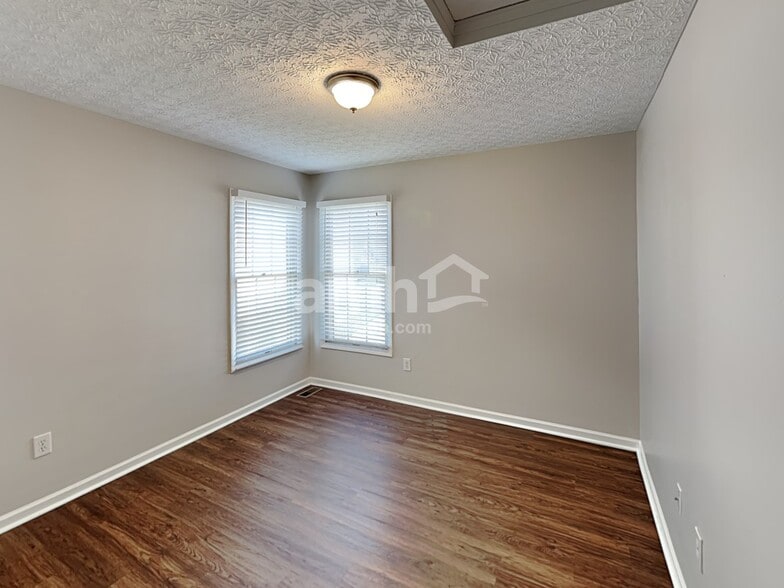 Building Photo - 421 Furman St